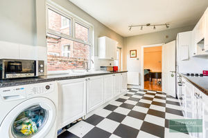 Photo 15- click for photo gallery